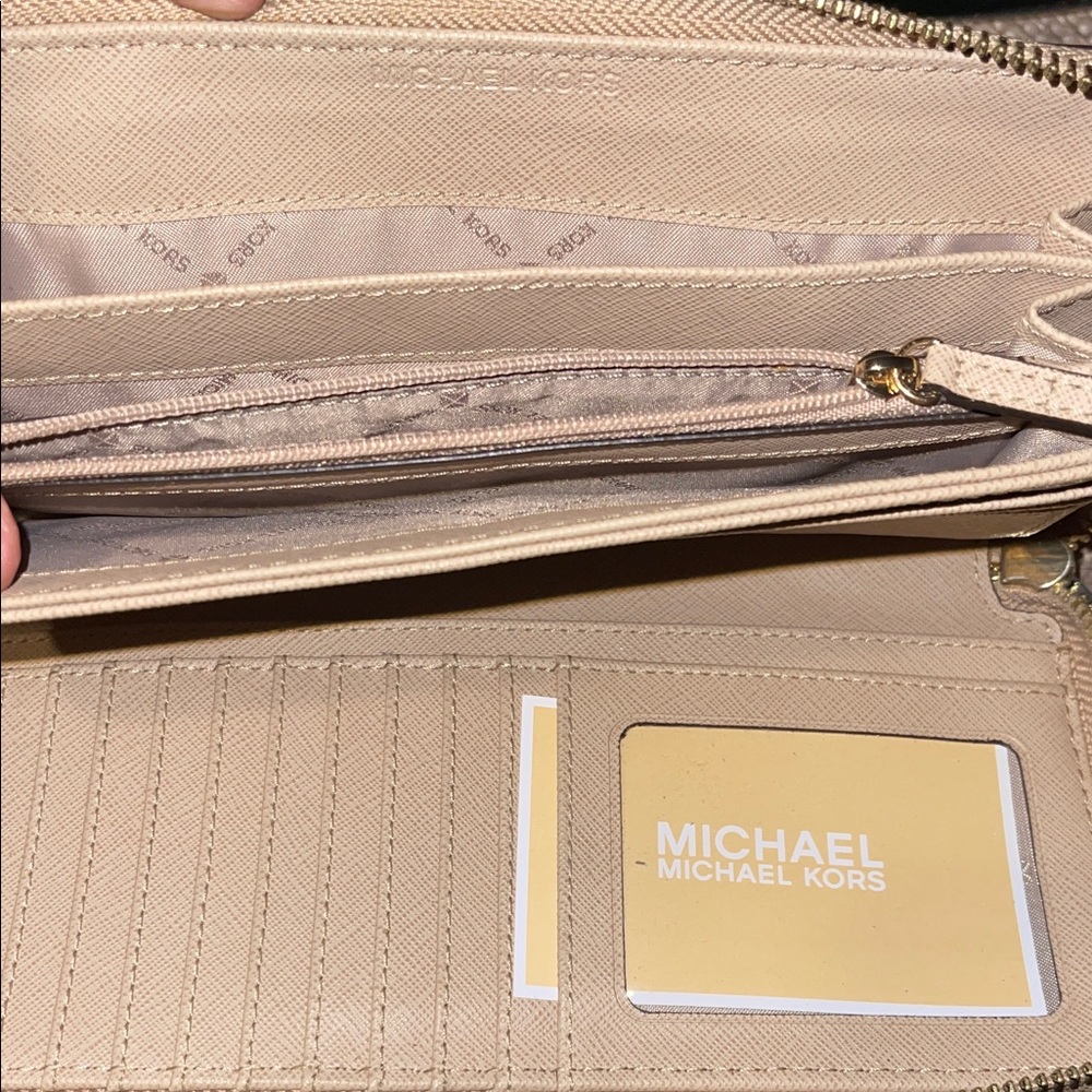 Michael Kors Beige and Brown Wristlet Wallet. NWOT - Picture 11 of 15